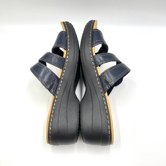 Clarks Size 11 Merliah Coral Navy Blue Leather Low Wedge Slip On Sandals Shoes - Picture 9 of 15